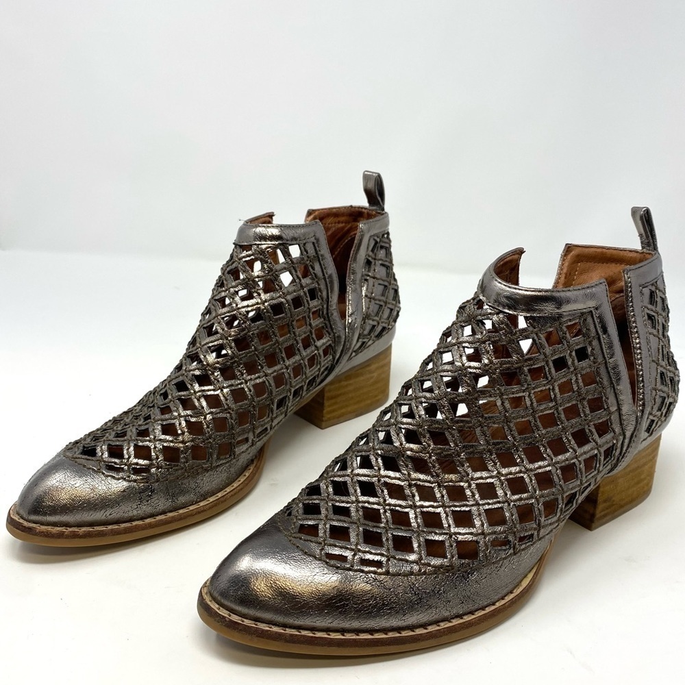 Jeffrey Campbell Lattice Pewter Ankle Boot 6.5 Taggart